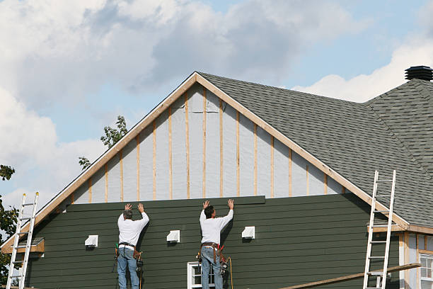 Professional Siding Contractor technician working in Riva, MD